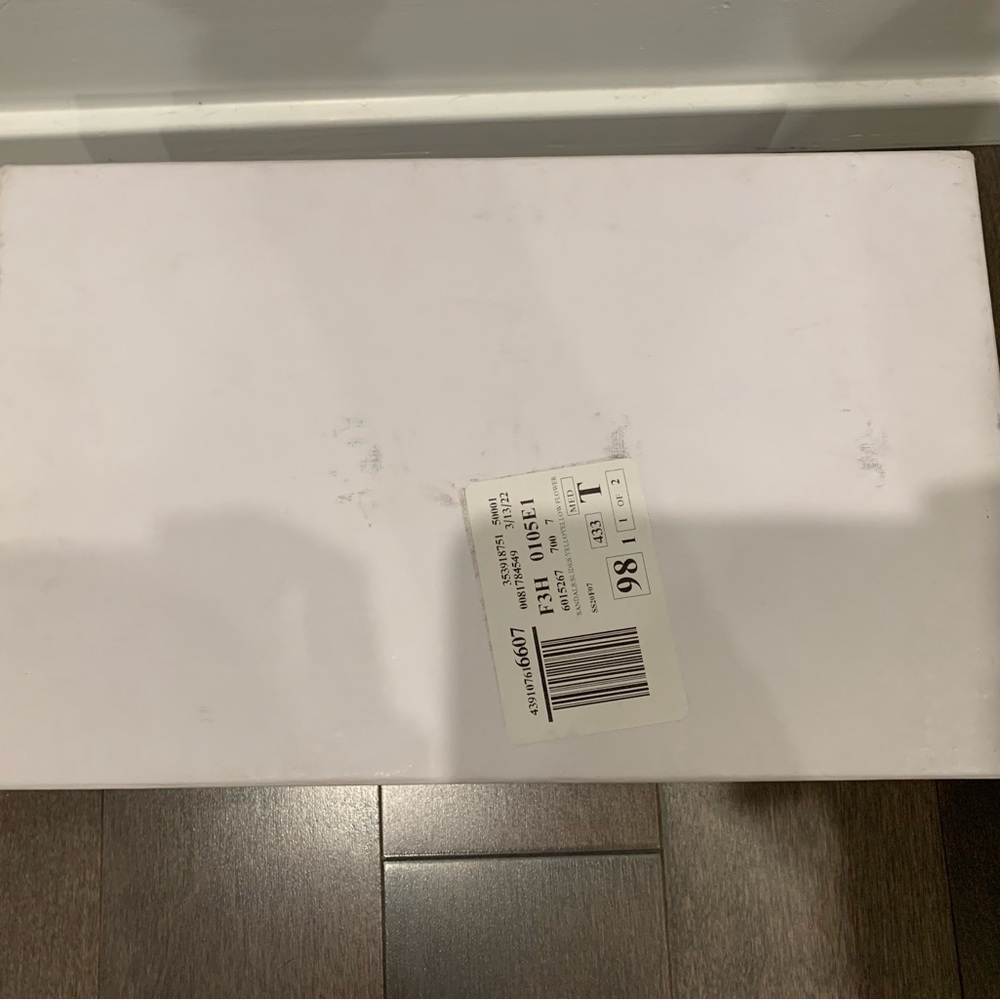 AREA Shoe Box - Picture 2 of 5